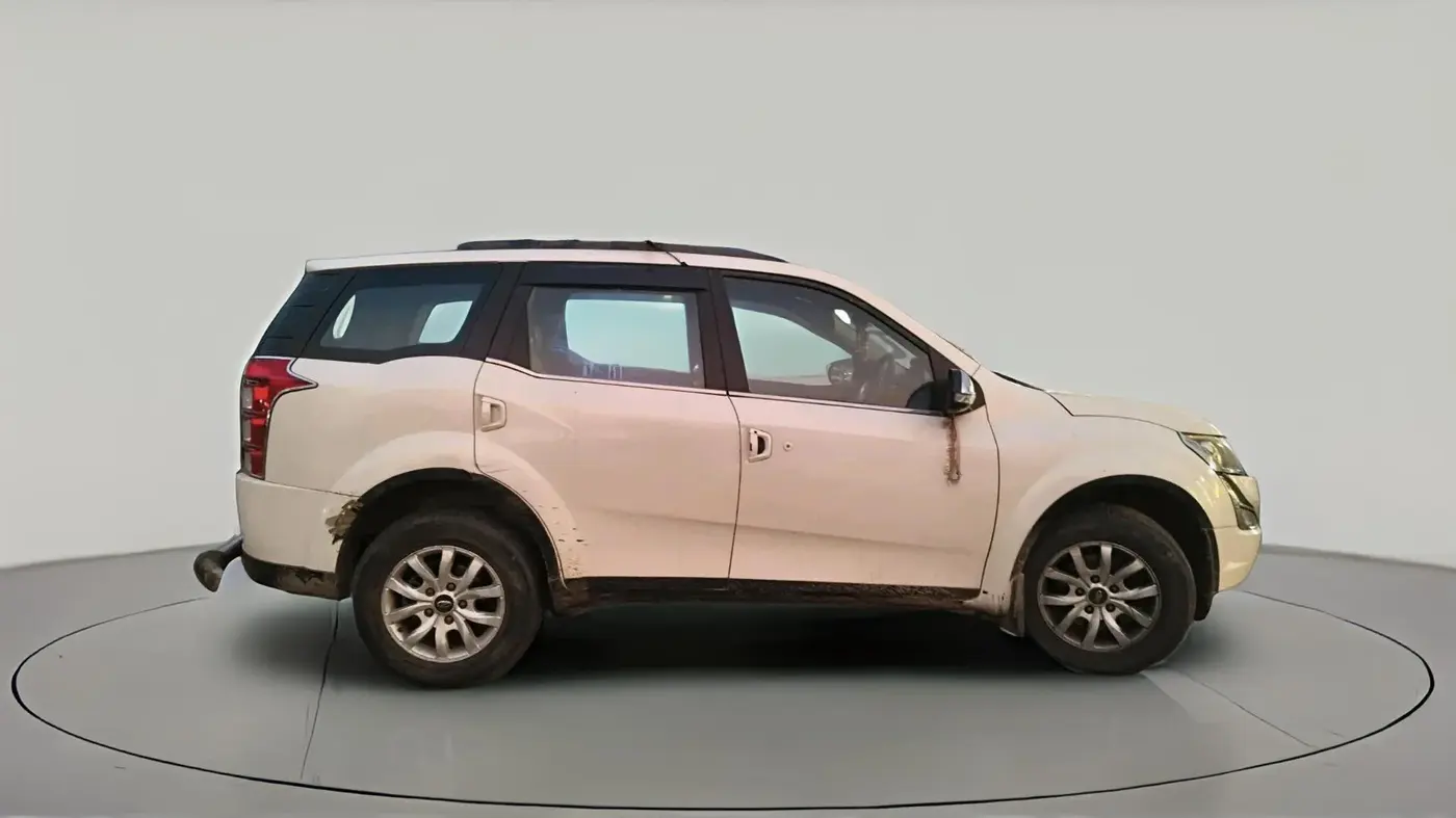 2016 Mahindra XUV500 W10, Diesel, Manual, 89,000 km, exterior