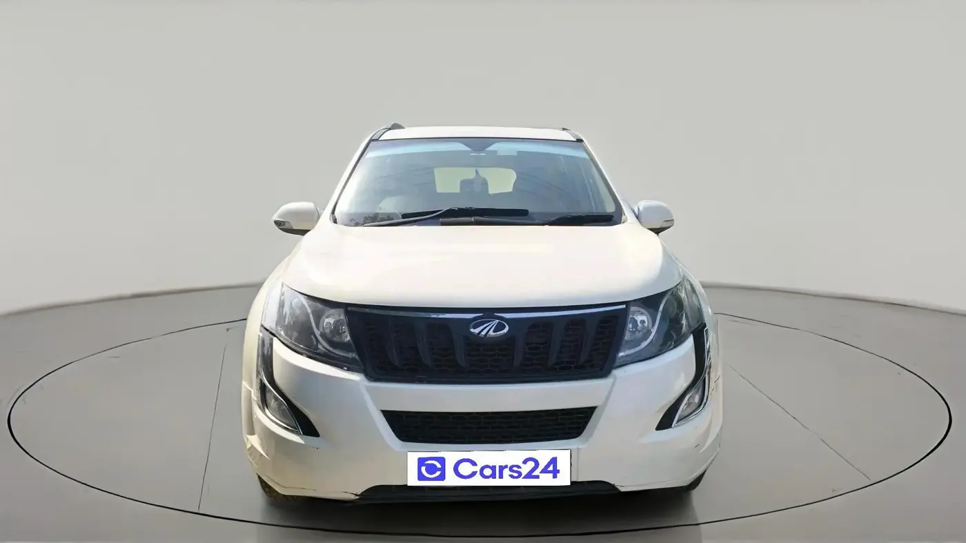 2016 Mahindra XUV500 W4, Diesel, Manual, 1,05,607 km, exterior