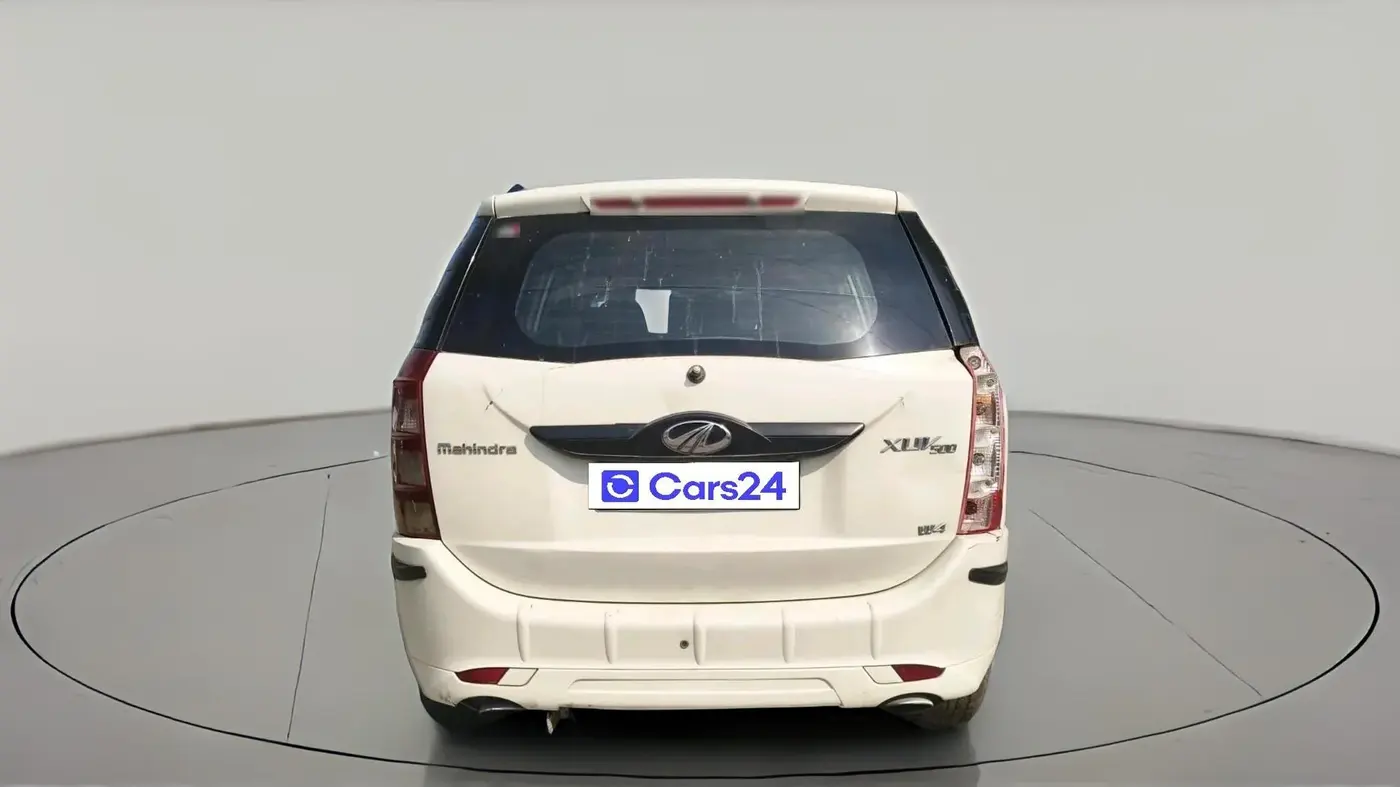 2016 Mahindra XUV500 W4, Diesel, Manual, 1,05,607 km, exterior