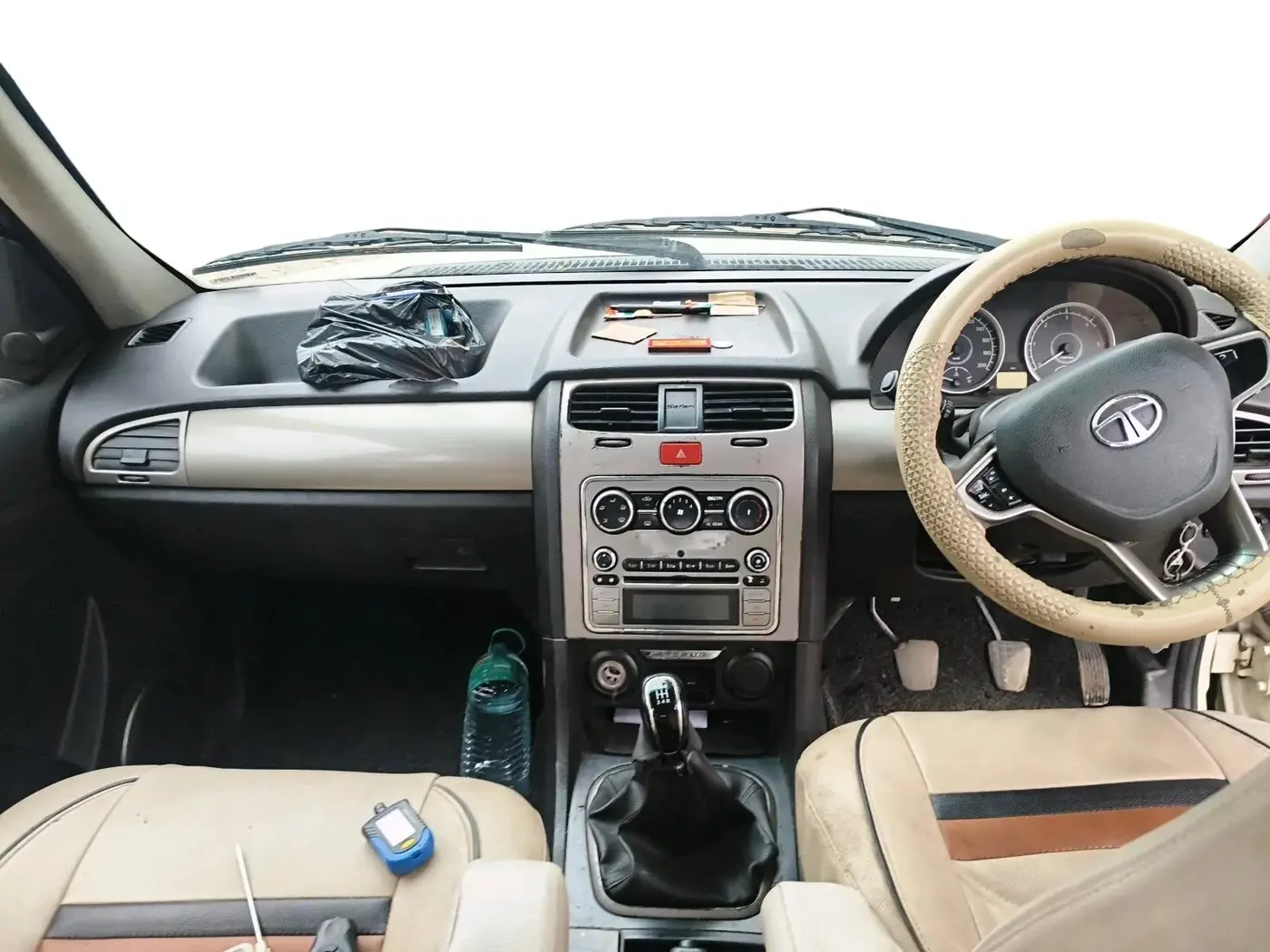 2018 Tata Safari Storme 2.2 EX 4X2, Diesel, Manual, 1,58,224 km, interior
