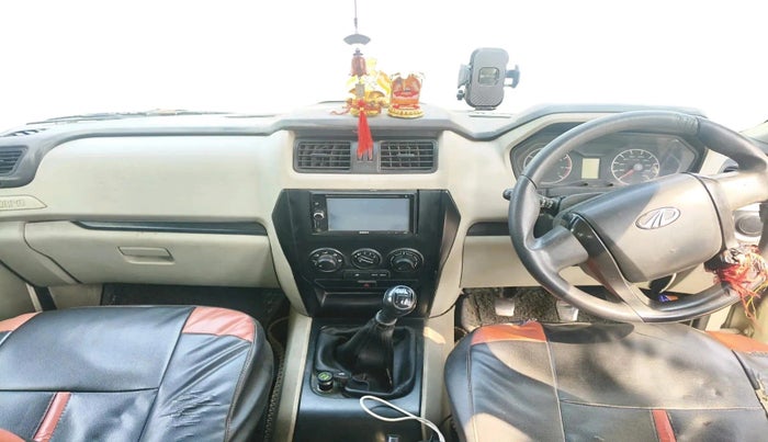2016 Mahindra Scorpio S2, Diesel, Manual, 1,72,032 km, interior