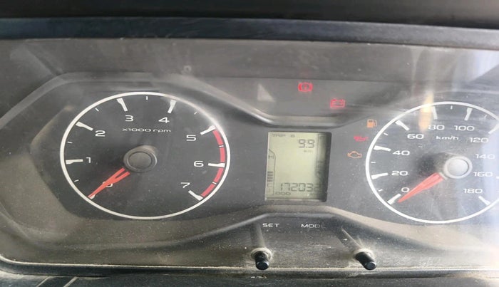 2016 Mahindra Scorpio S2, Diesel, Manual, 1,72,032 km, interior