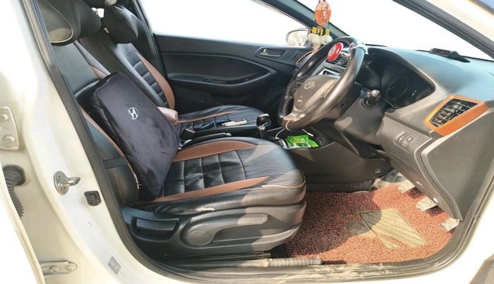 2017 Hyundai i20 Active 1.2 SX, Petrol, Manual, 1,15,735 km, interior