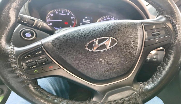 2017 Hyundai i20 Active 1.2 SX, Petrol, Manual, 1,15,735 km, interior