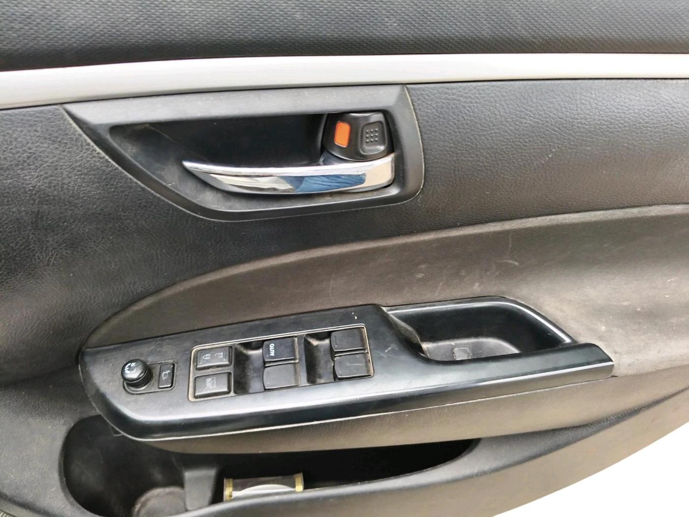 2015 Maruti Swift ZDI, Diesel, Manual, 76,193 km, interior