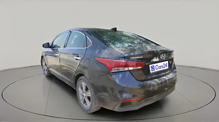 2019 Hyundai Verna 1.6 CRDI SX, Diesel, Manual, 1,73,560 km, exterior