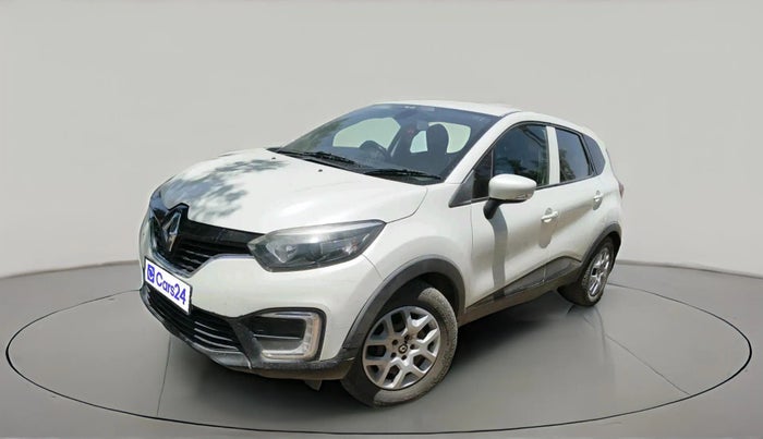 2019 Renault Captur RXE PETROL, CNG, Manual, 88,807 km, exterior