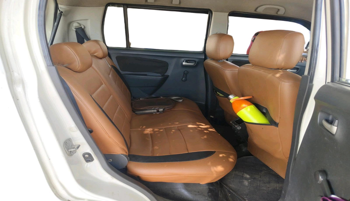 2011 Maruti Wagon R 1.0 LXI, CNG, Manual, 1,03,058 km, interior