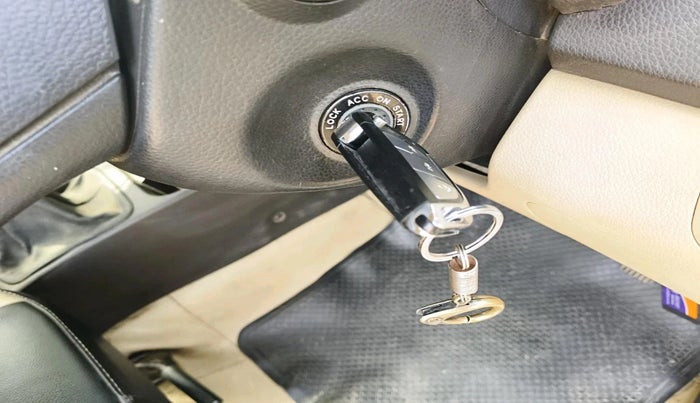 2015 Hyundai Eon ERA +, Petrol, Manual, 82,825 km, interior