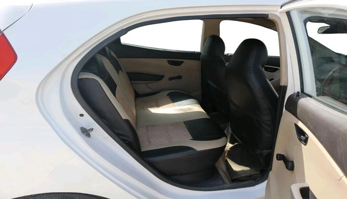 2015 Hyundai Eon ERA +, Petrol, Manual, 82,825 km, interior