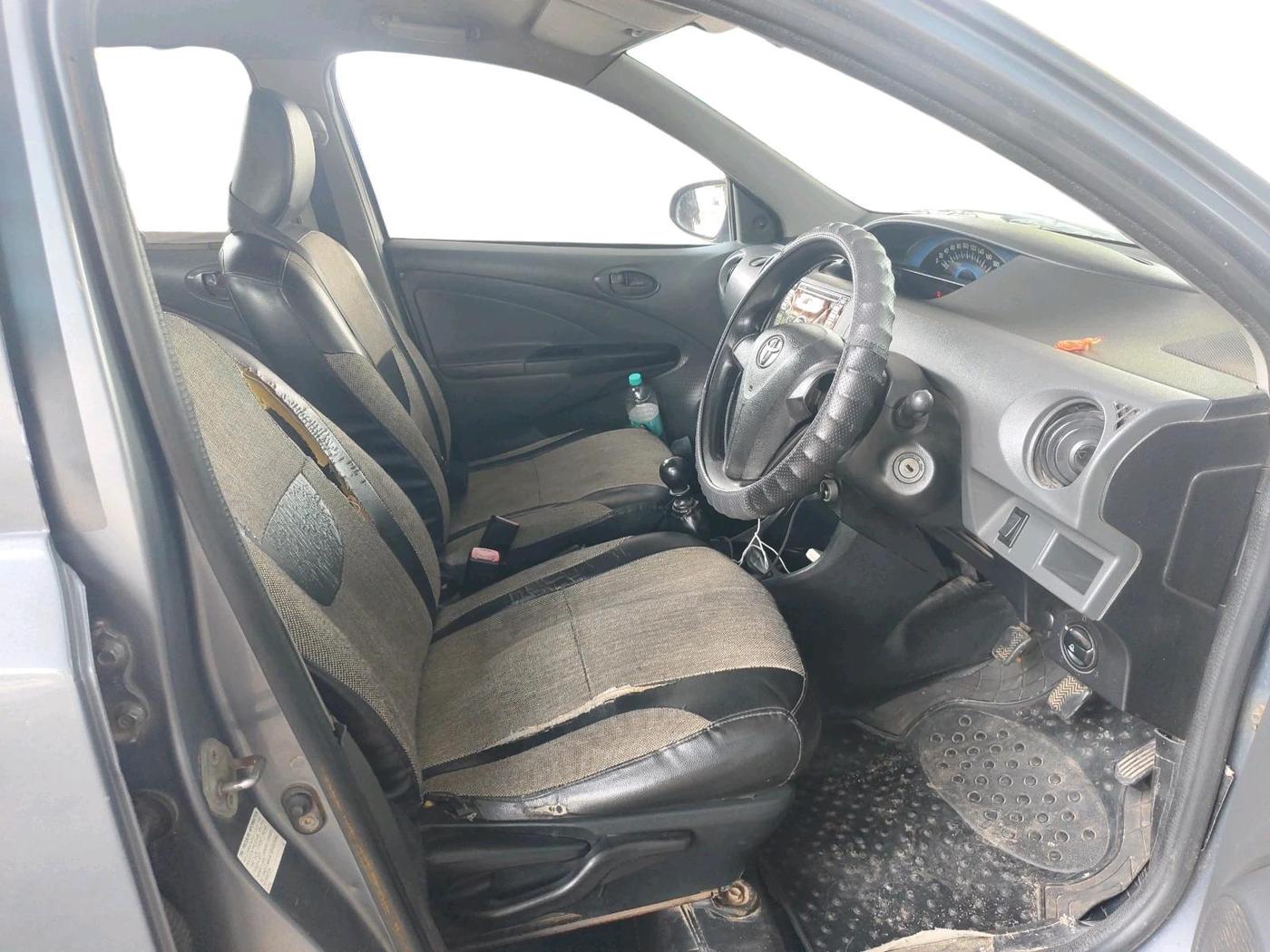 2013 Toyota Etios GD, Diesel, Manual, 1,97,992 km, interior