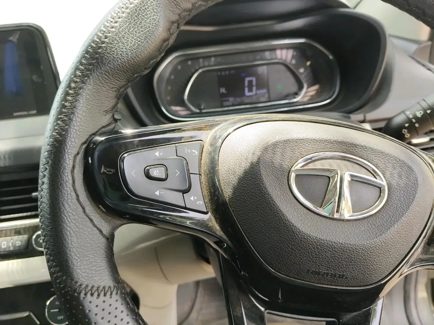 2020 Tata NEXON XZA PLUS PETROL, Petrol, Automatic, 69,327 km, interior