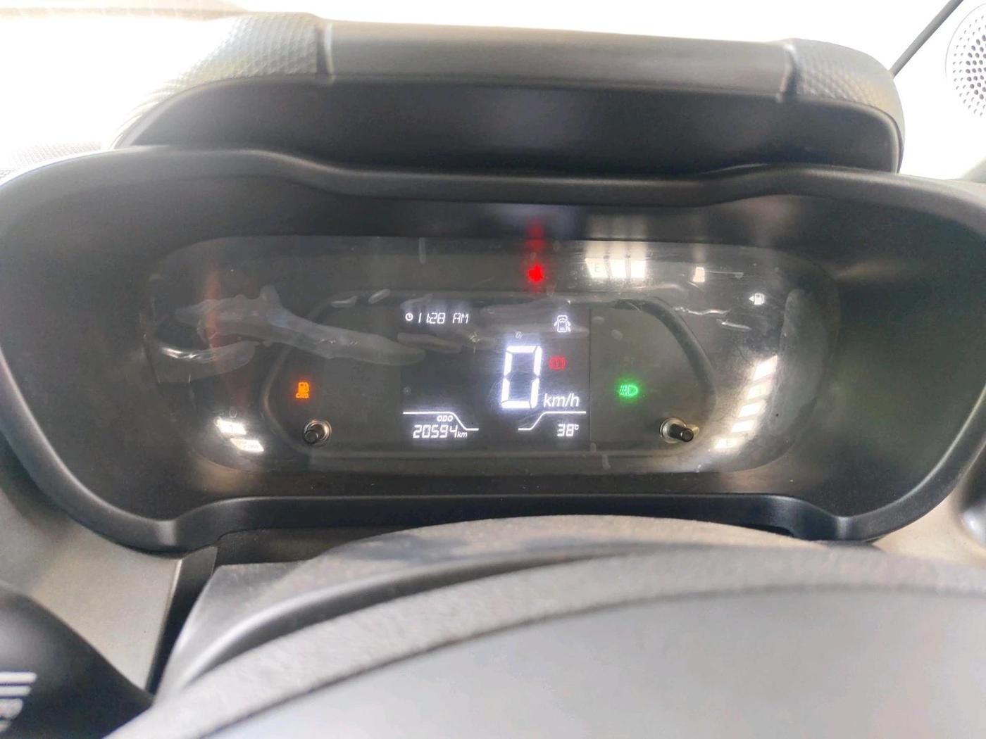 2024 Tata ALTROZ XZ PLUS O SUNROOF CNG, CNG, Manual, 20,594 km, interior