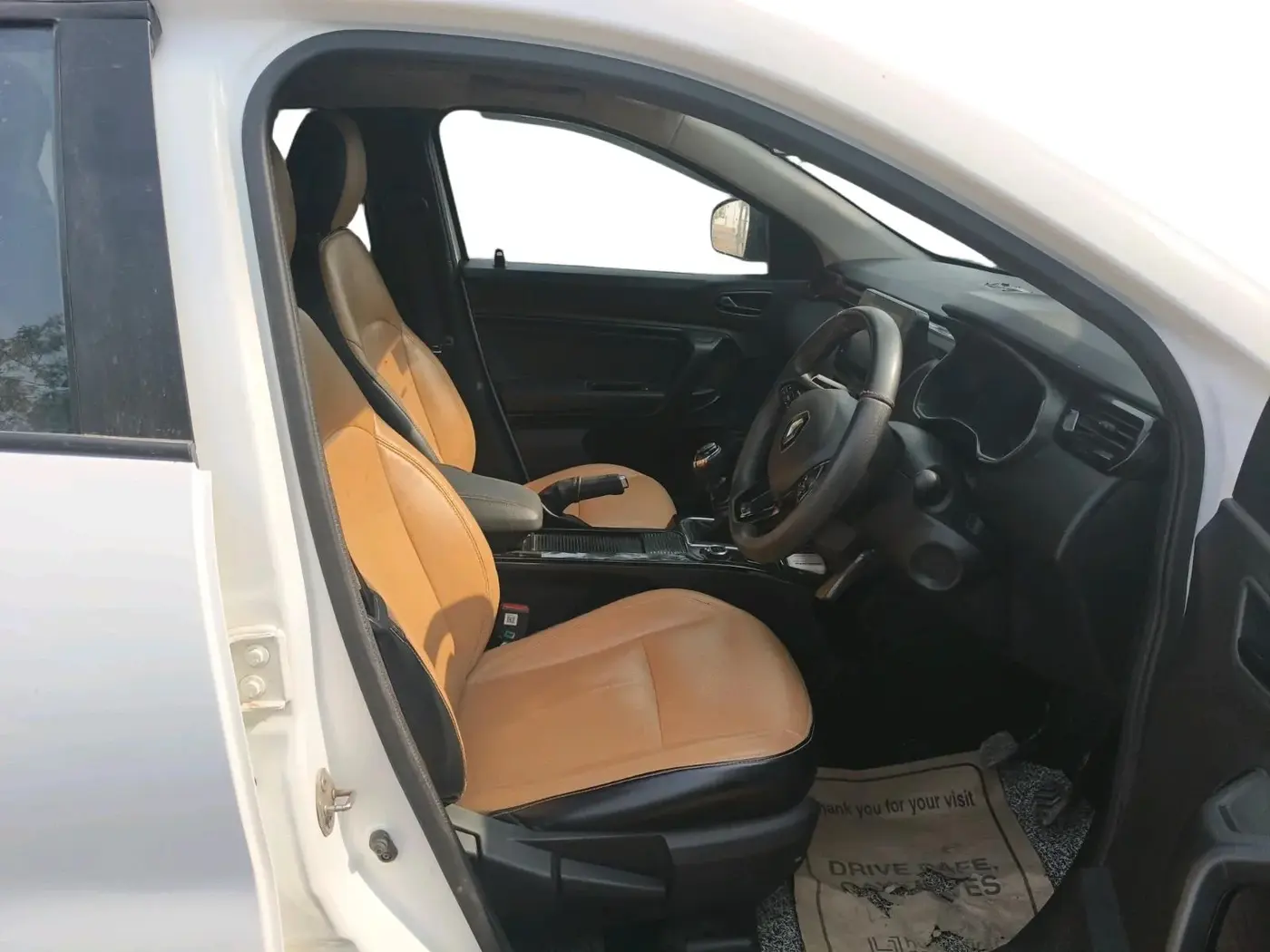 2023 Renault Kiger RXZ MT, Petrol, Manual, 6,75,132 km, interior