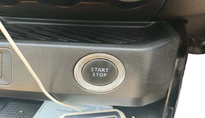 2023 Renault Kiger RXZ MT, Petrol, Manual, 85,010 km, interior