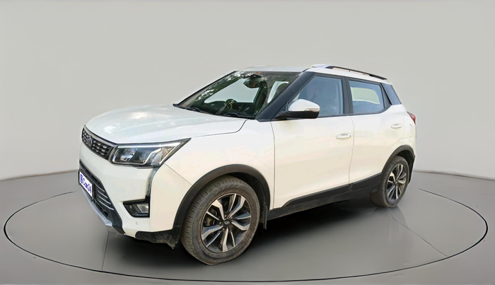2019 Mahindra XUV300 W8 (O) 1.5 DIESEL, Diesel, Manual, 1,70,902 km, exterior