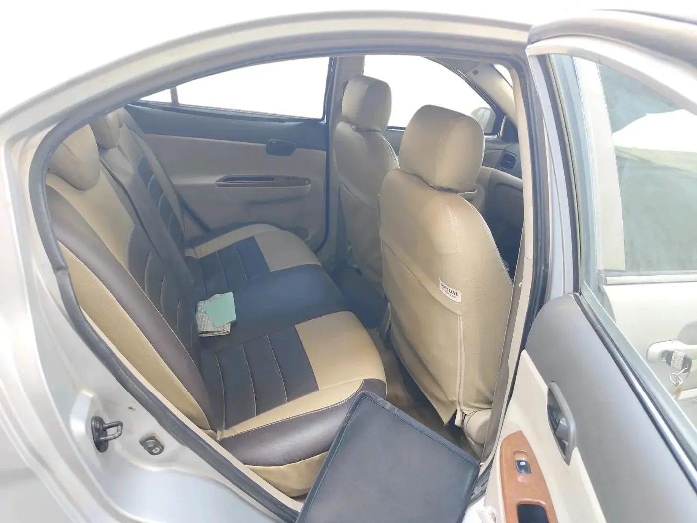 2011 Hyundai Verna FLUIDIC 1.4 CRDI, Diesel, Manual, 1,54,146 km, interior