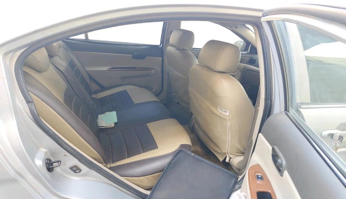 2011 Hyundai Verna FLUIDIC 1.4 CRDI, Diesel, Manual, 1,54,146 km, interior