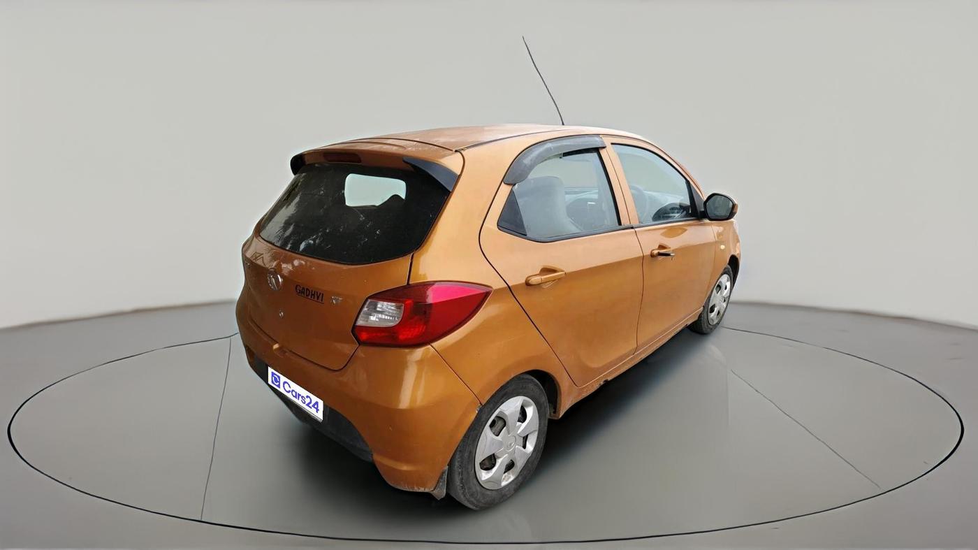 2017 Tata Tiago XT PETROL, CNG, Manual, 69,590 km, exterior