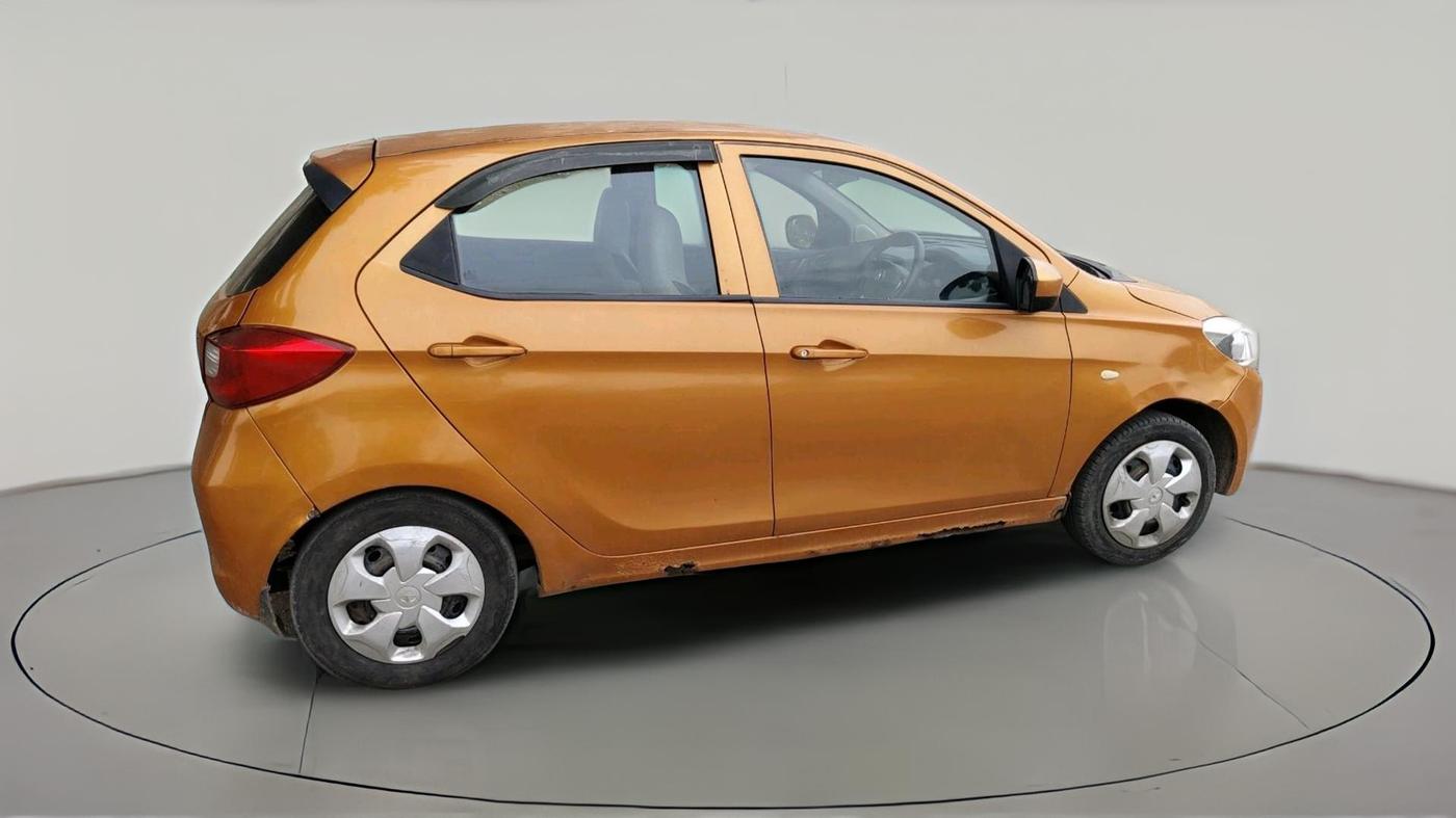 2017 Tata Tiago XT PETROL, CNG, Manual, 69,590 km, exterior