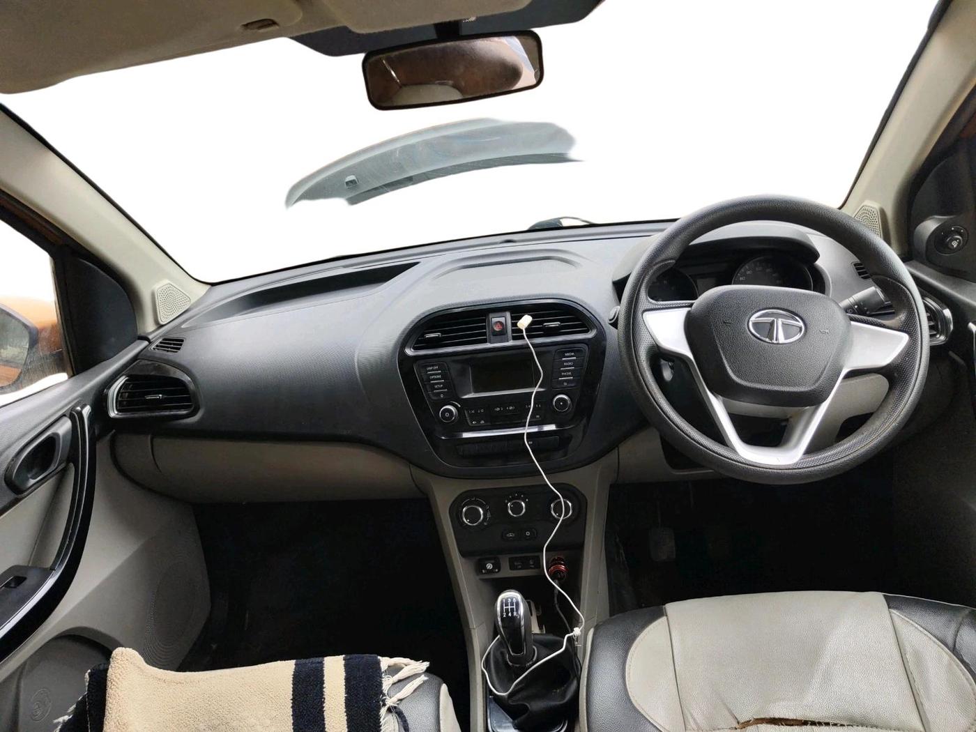 2017 Tata Tiago XT PETROL, CNG, Manual, 69,590 km, interior