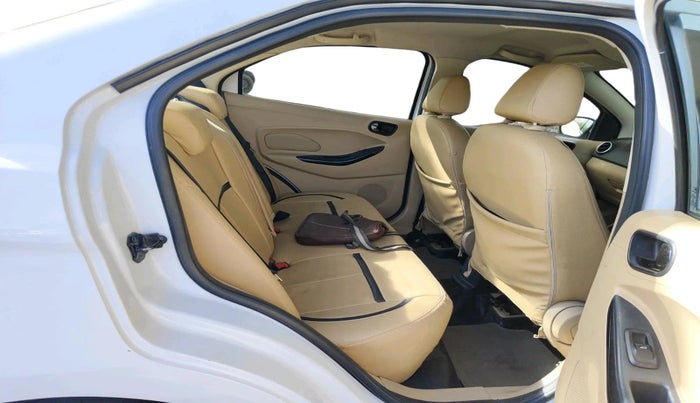 2018 Ford Figo Aspire TITANIUM 1.2 PETROL, Petrol, Manual, 34,034 km, interior