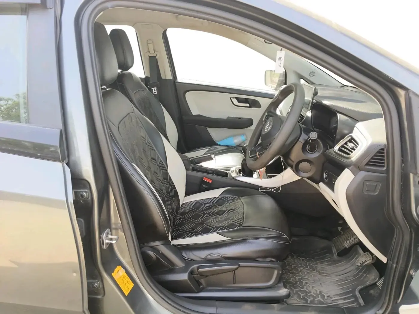 2023 Tata ALTROZ XZ DIESEL, Diesel, Manual, 72,517 km, interior