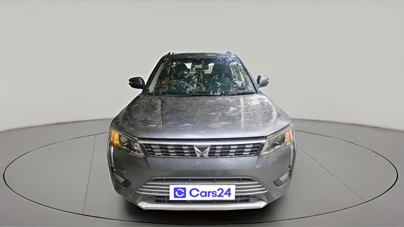 2022 Mahindra XUV300 W8 (O) 1.2 PETROL, Petrol, Manual, 21,319 km, exterior