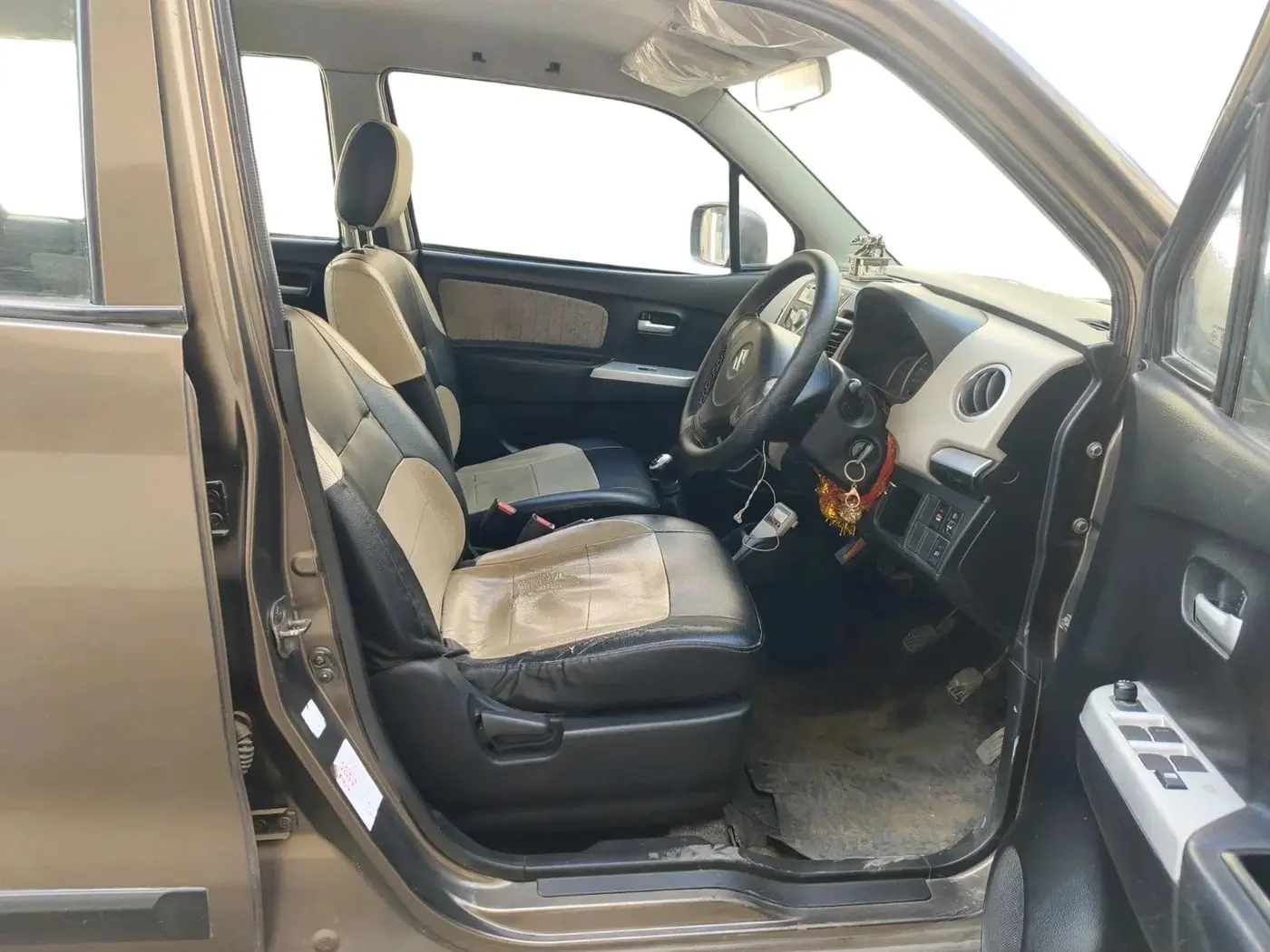 2015 Maruti Wagon R 1.0 VXI, Petrol, Manual, 55,866 km, interior