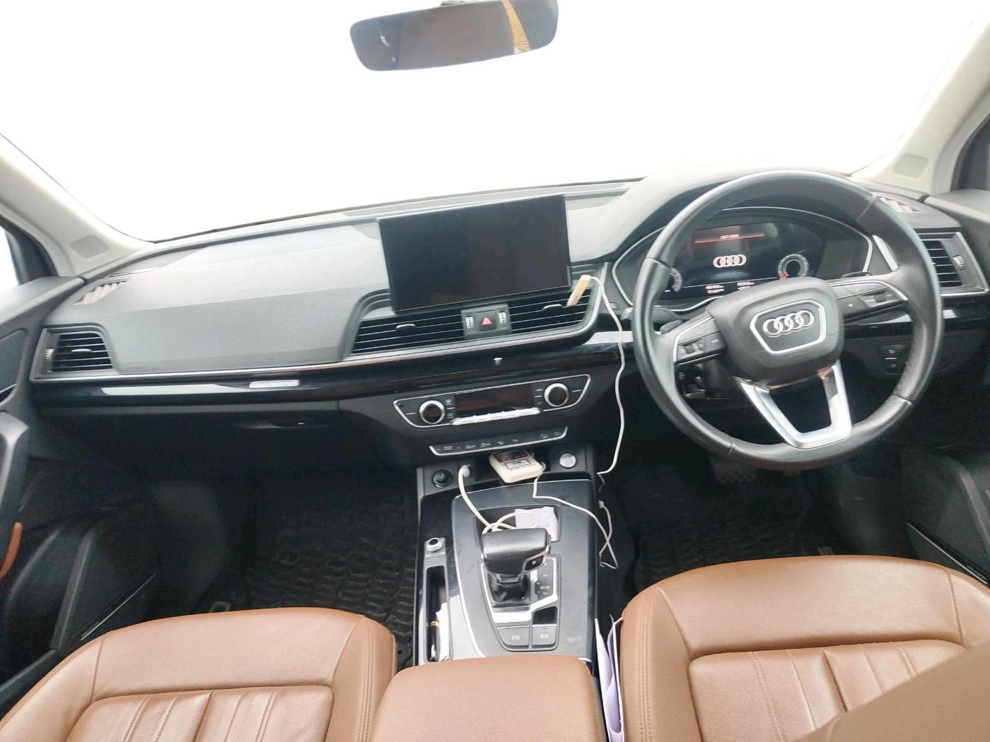 2023 Audi Q5 45 TFSI Premium Plus, Petrol, Automatic, 48,162 km, interior