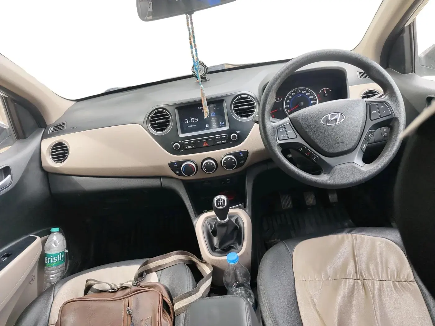 2018 Hyundai Grand i10 SPORTZ 1.2 KAPPA VTVT, Petrol, Manual, 41,900 km, interior