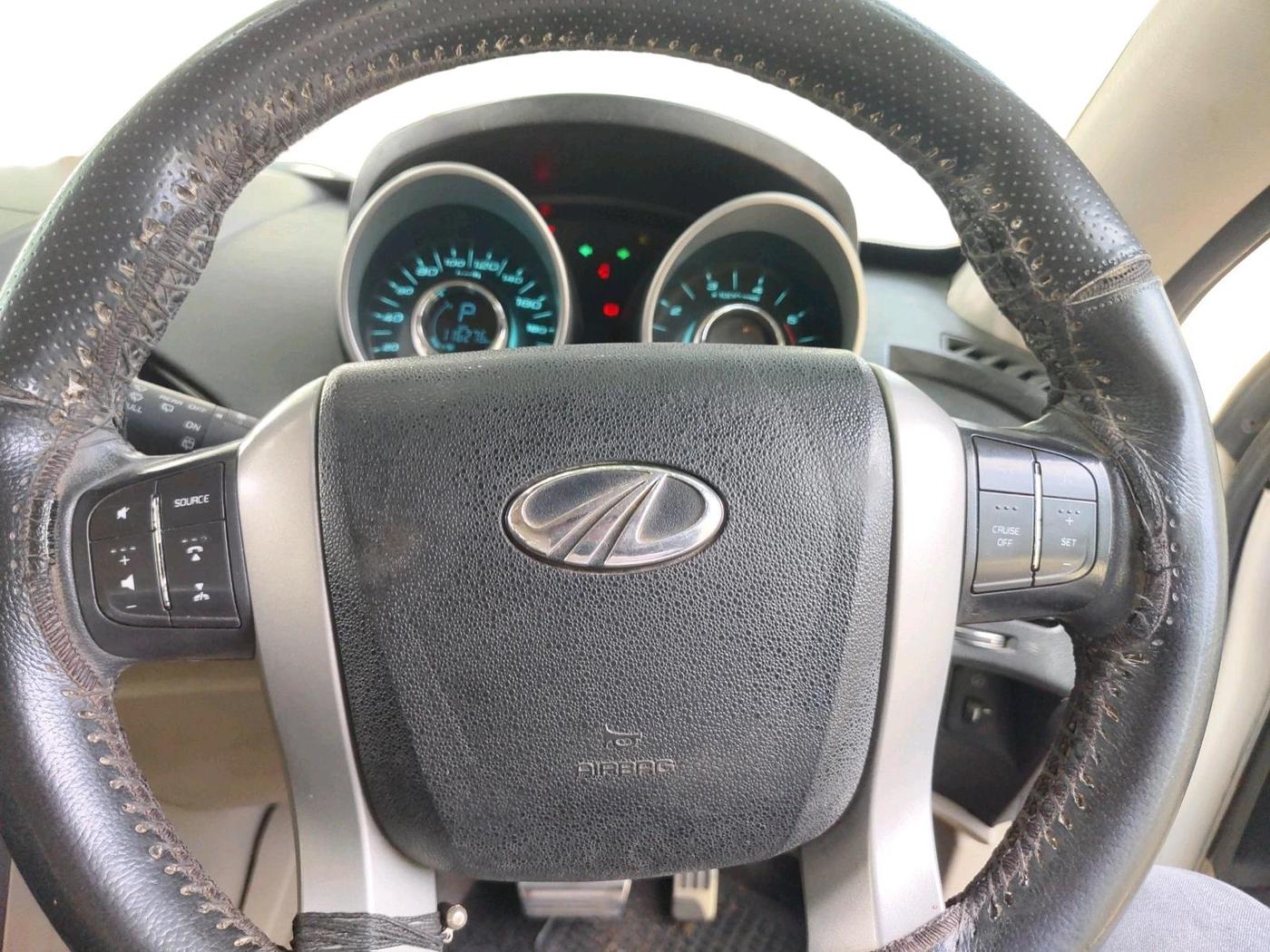 2017 Mahindra XUV500 W10 AT, Diesel, Automatic, 1,17,000 km, interior