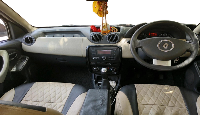 2013 Renault Duster 85 PS RXL DIESEL, Diesel, Manual, 1,14,566 km, interior