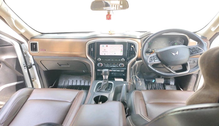 2023 Mahindra SCORPIO-N Z8 L DIESEL AT 2WD 7 STR, Diesel, Automatic, 43,699 km, interior