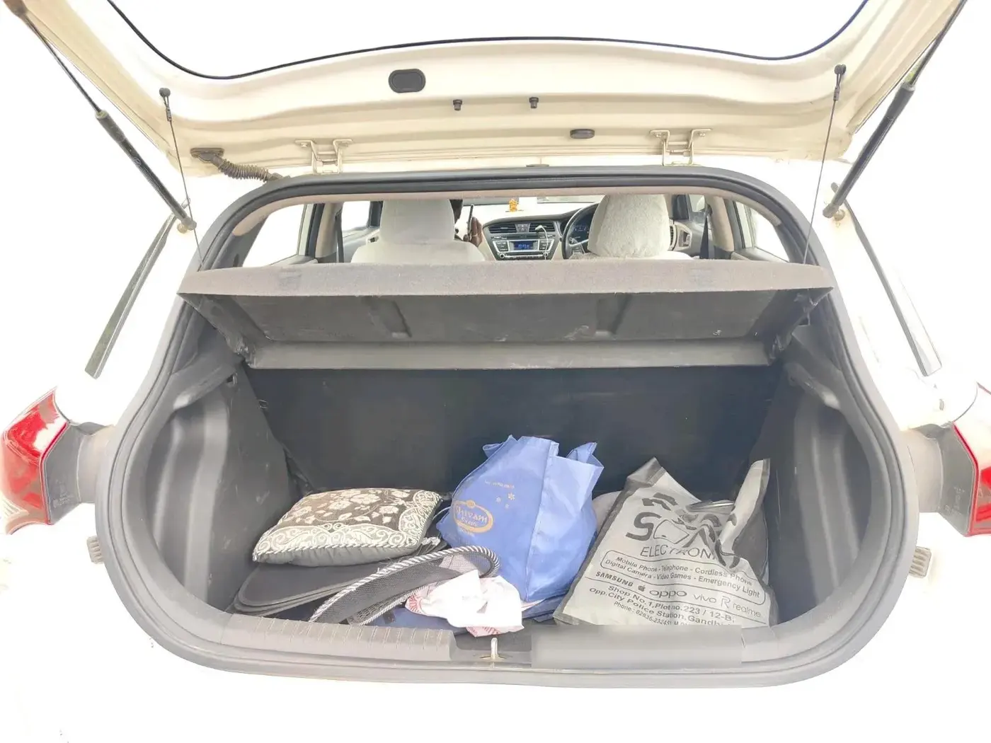 2016 Hyundai Elite i20 MAGNA 1.2, Petrol, Manual, 1,84,736 km, exterior