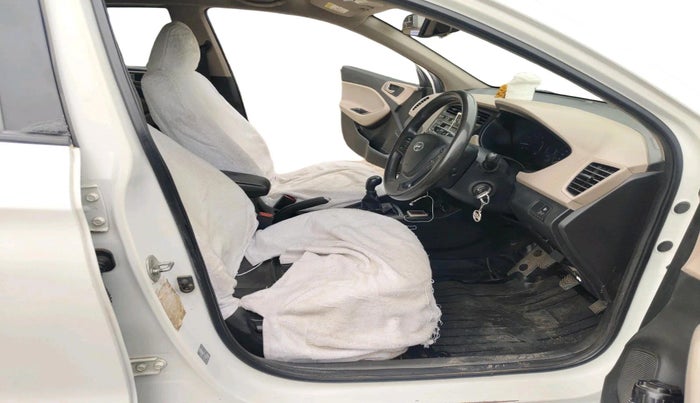 2016 Hyundai Elite i20 MAGNA 1.2, Petrol, Manual, 1,84,736 km, interior