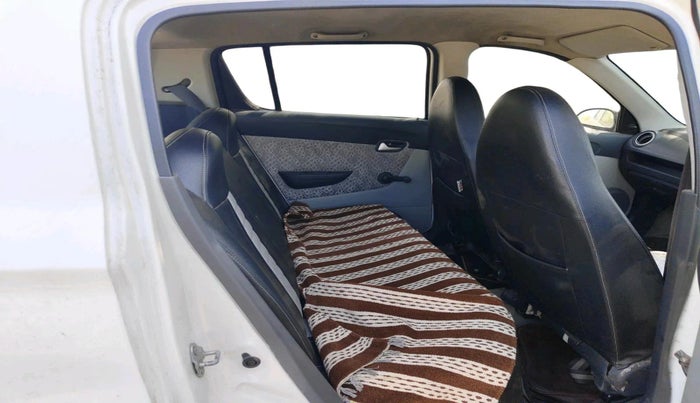 2017 Maruti Alto 800 LXI O, Petrol, Manual, 1,21,219 km, interior