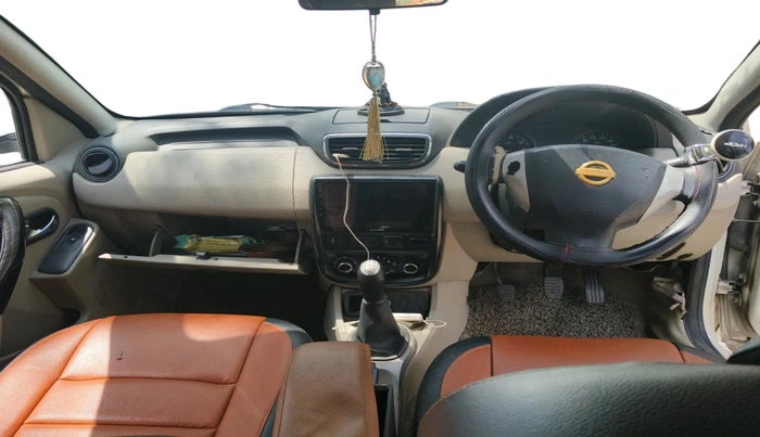 2014 Nissan Terrano XL (D), Diesel, Manual, 1,86,095 km, interior