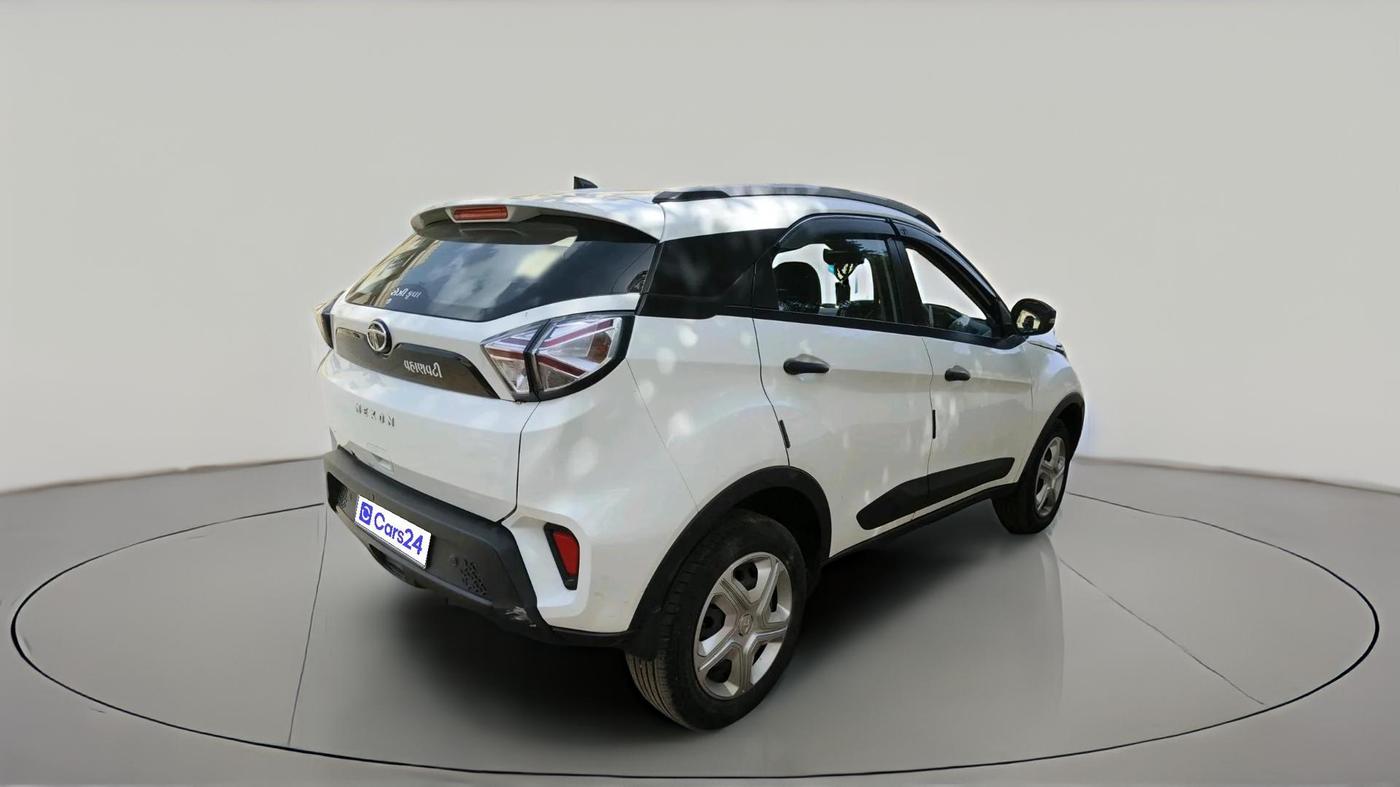 2023 Tata NEXON XM SUNROOF PETROL, Petrol, Manual, 22,793 km, exterior