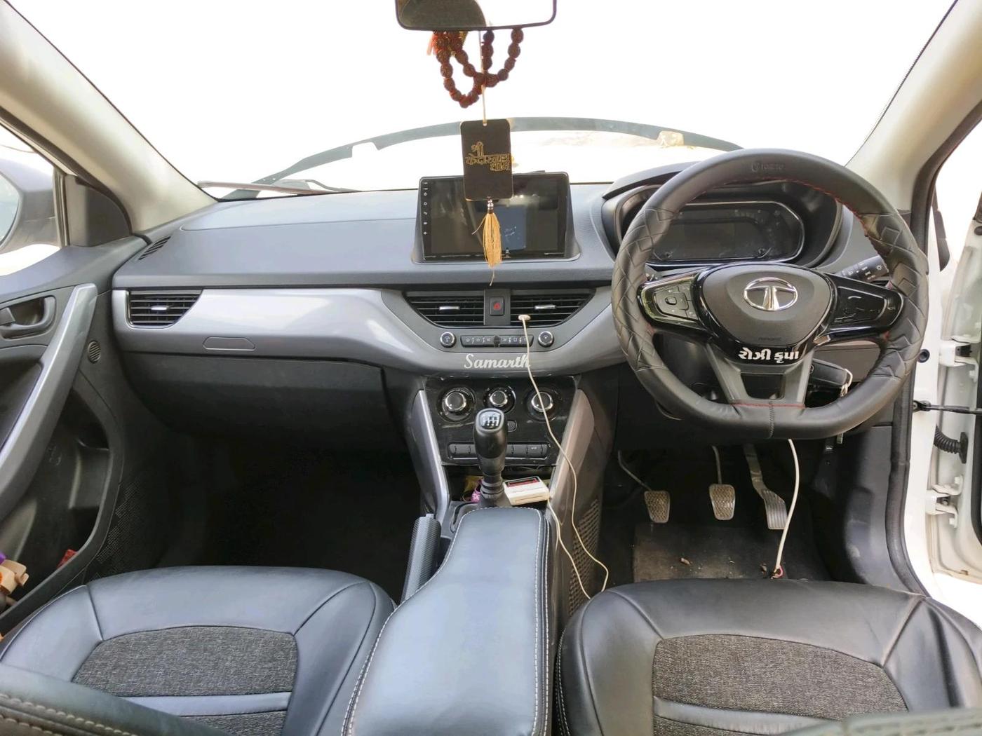 2023 Tata NEXON XM SUNROOF PETROL, Petrol, Manual, 22,793 km, interior