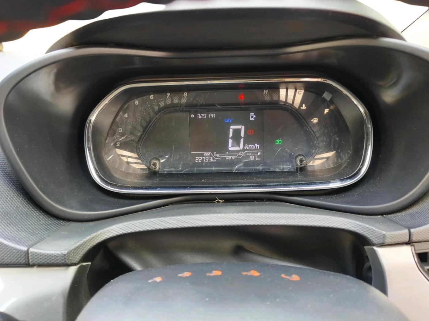 2023 Tata NEXON XM SUNROOF PETROL, Petrol, Manual, 22,793 km, interior