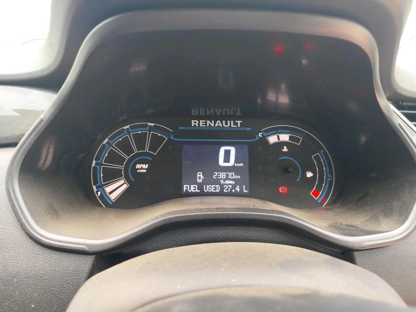 2024 Renault TRIBER RXT, Petrol, Manual, 23,870 km, interior
