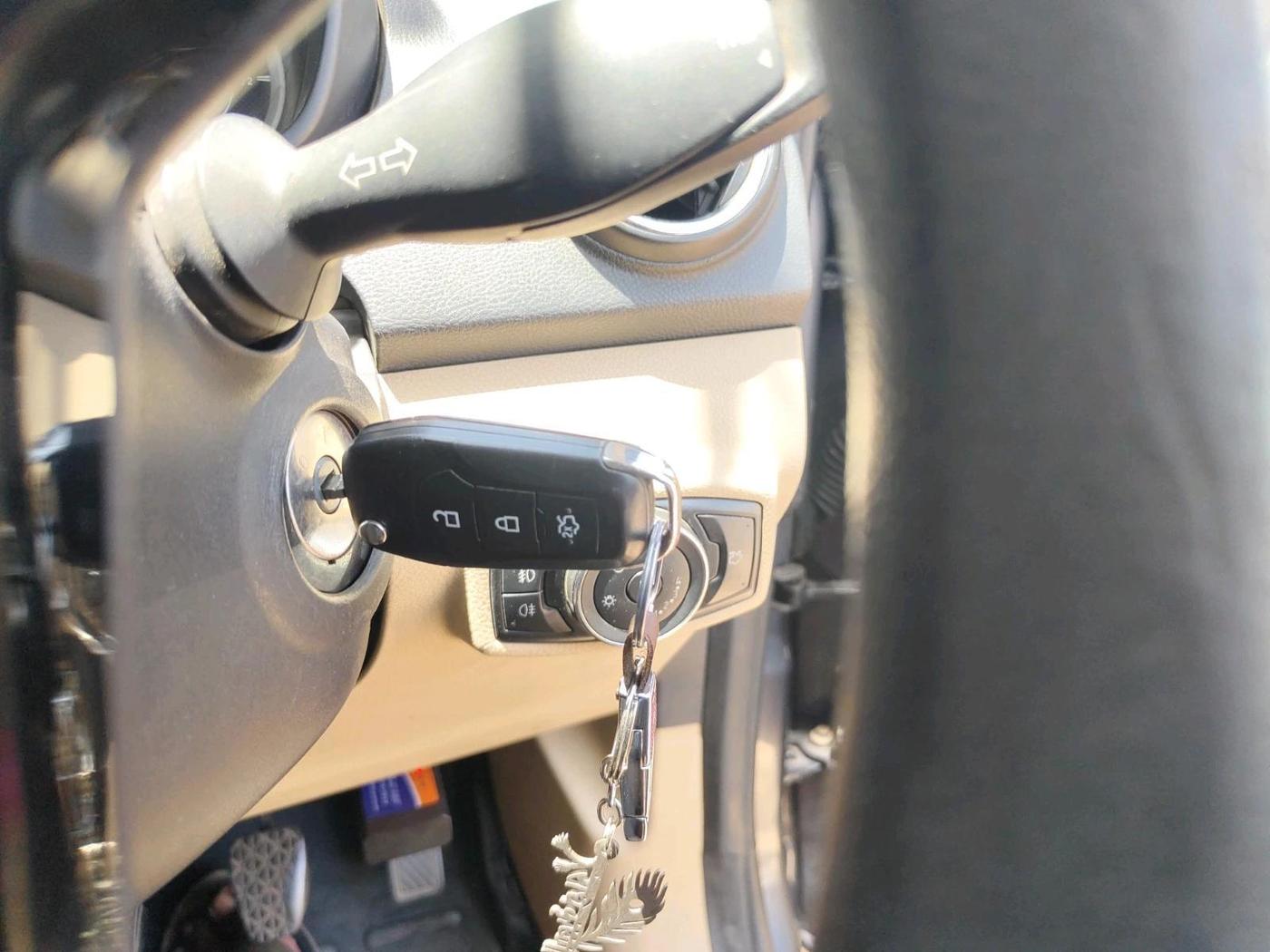 2017 Ford Figo Aspire TITANIUM 1.2 PETROL, CNG, Manual, 1,25,000 km, interior