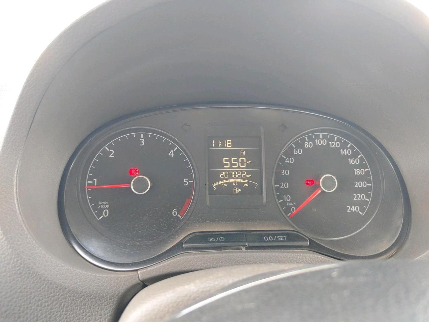 2015 Volkswagen Vento HIGHLINE DIESEL 1.5, Diesel, Manual, 2,07,022 km, interior