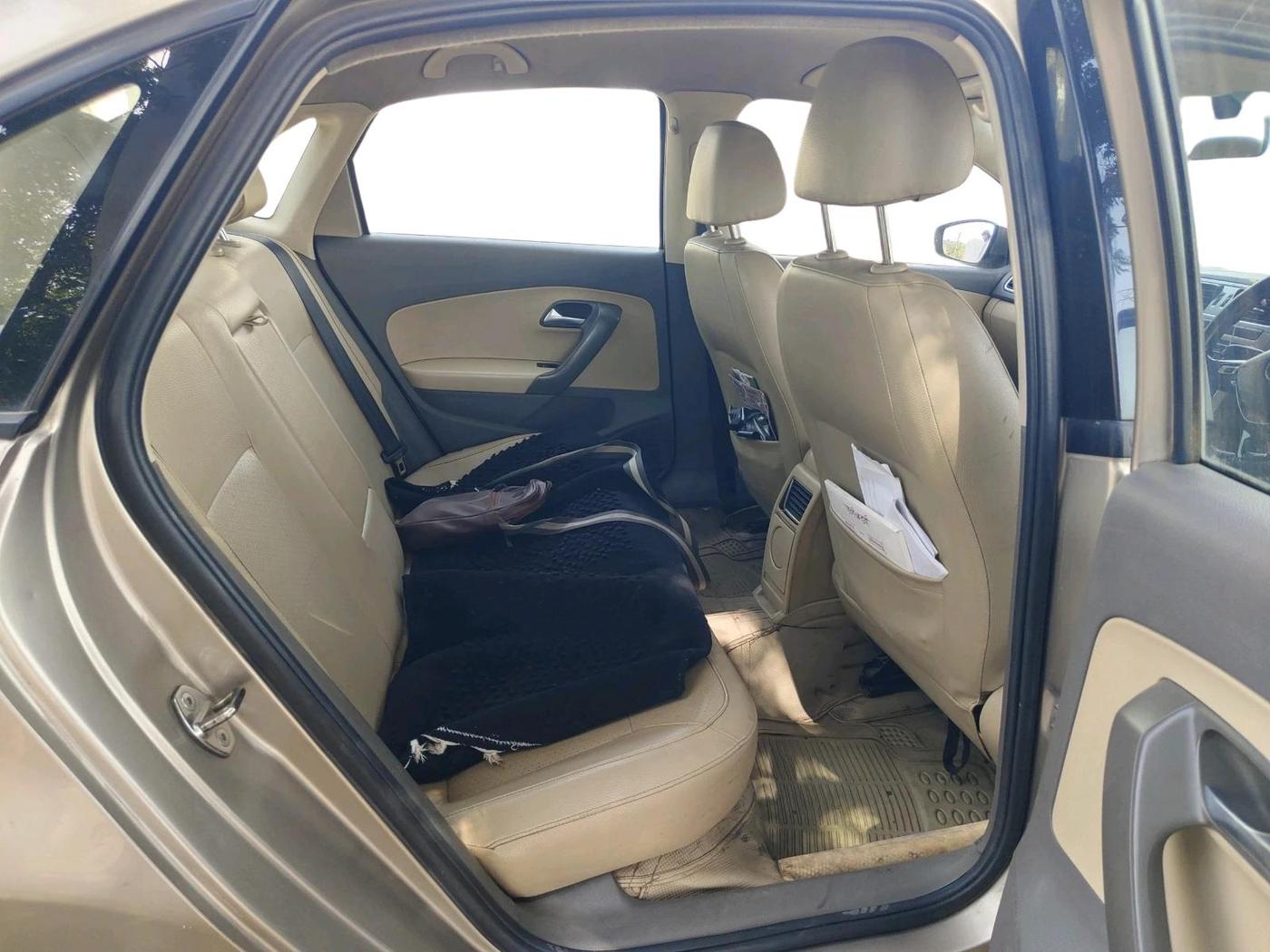 2015 Volkswagen Vento HIGHLINE DIESEL 1.5, Diesel, Manual, 2,07,022 km, interior