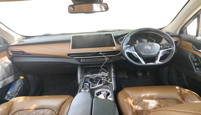 2022 MG GLOSTER SAVVY 7 STR 2.0 TWIN TURBO 4WD, Diesel, Automatic, 1,18,085 km, interior