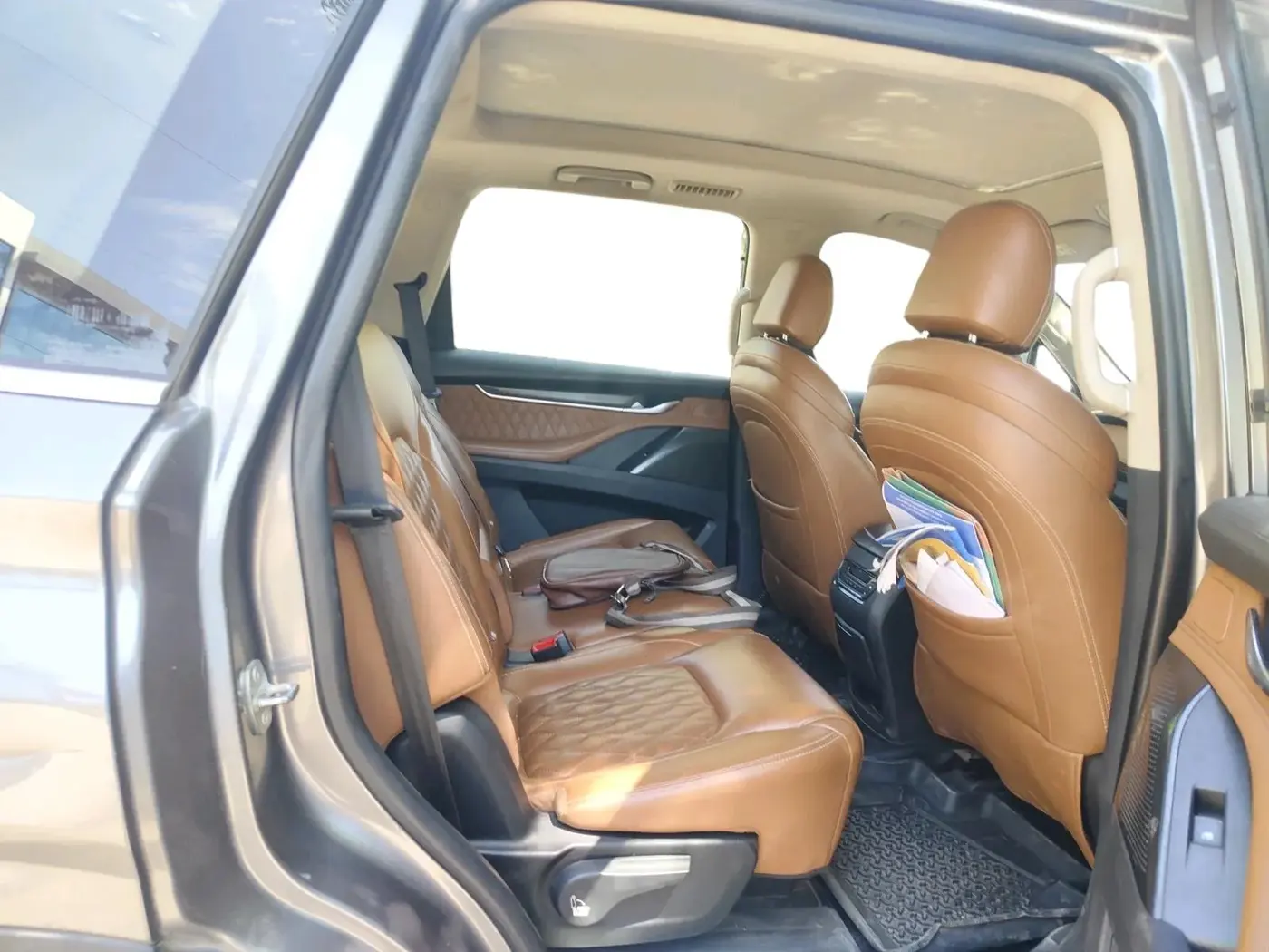 2022 MG GLOSTER SAVVY 7 STR 2.0 TWIN TURBO 4WD, Diesel, Automatic, 1,18,085 km, interior