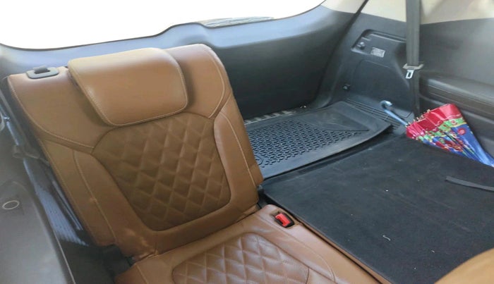 2022 MG GLOSTER SAVVY 7 STR 2.0 TWIN TURBO 4WD, Diesel, Automatic, 1,18,085 km, interior