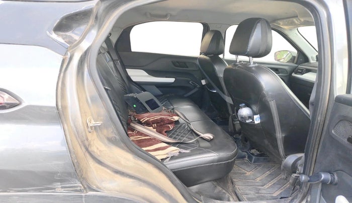 2023 Tata PUNCH PURE MT, Petrol, Manual, 30,474 km, interior