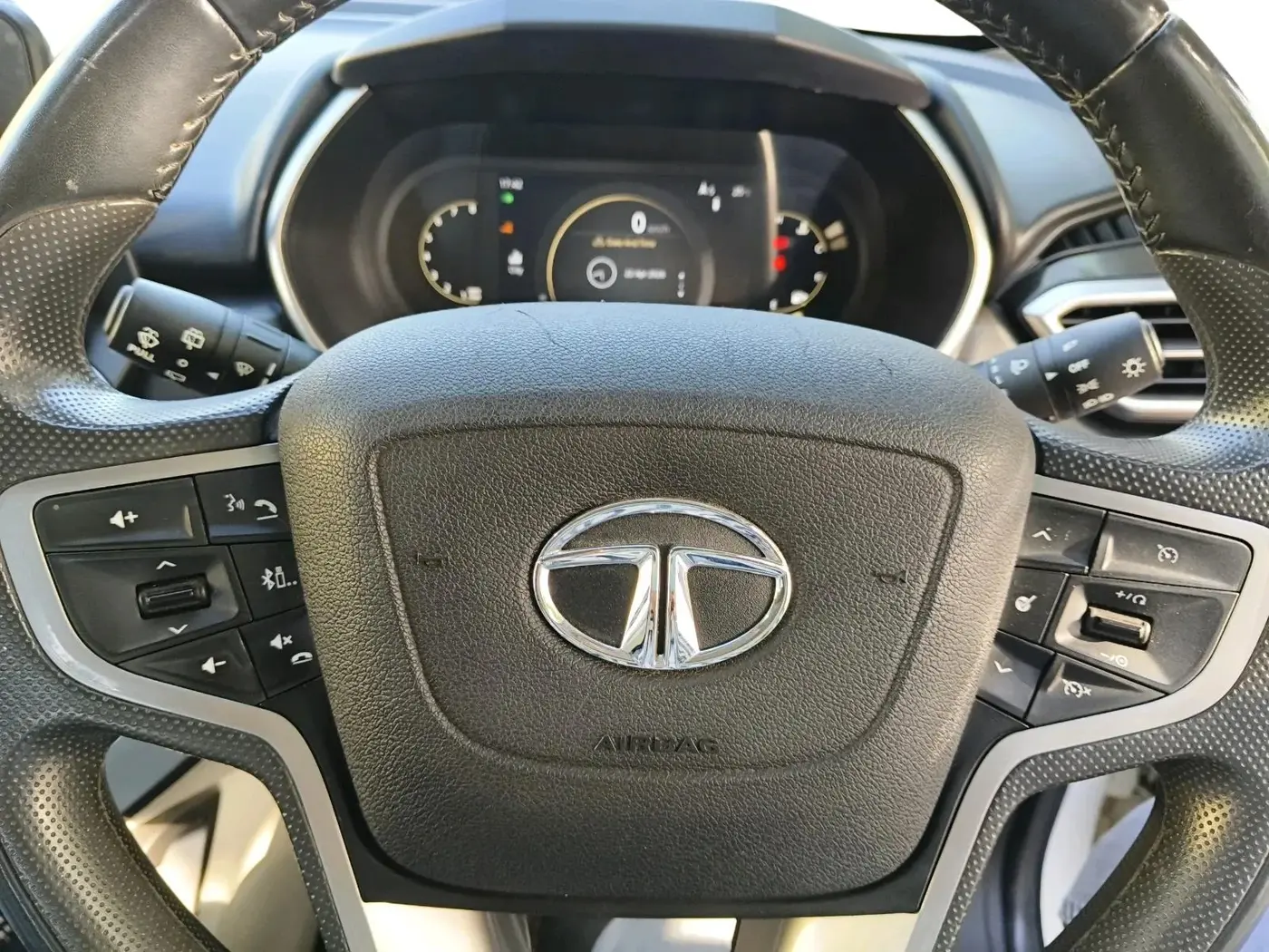 2023 Tata Safari XZ PLUS, Diesel, Manual, 36,223 km, interior